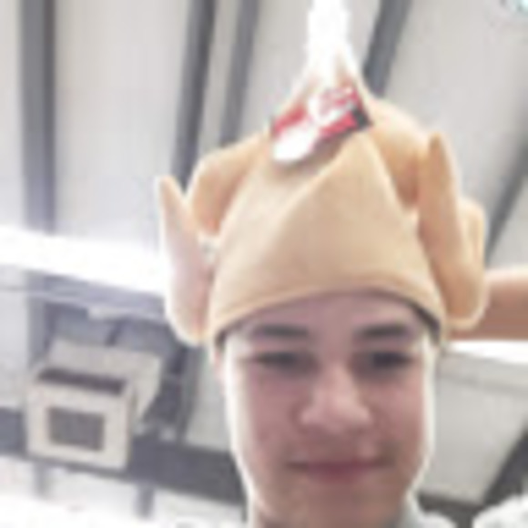 Meet your Posher, Mackenzie - Picture 1 of 1